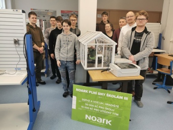 Vítězný projekt z loňského roku v rámci ČR - automatizovaný skleník